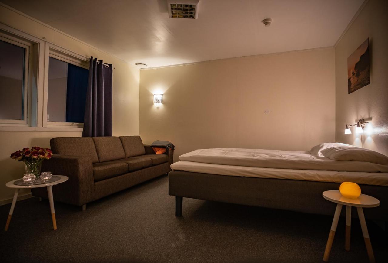 Skagi Bed & Lodge Skaland Dış mekan fotoğraf