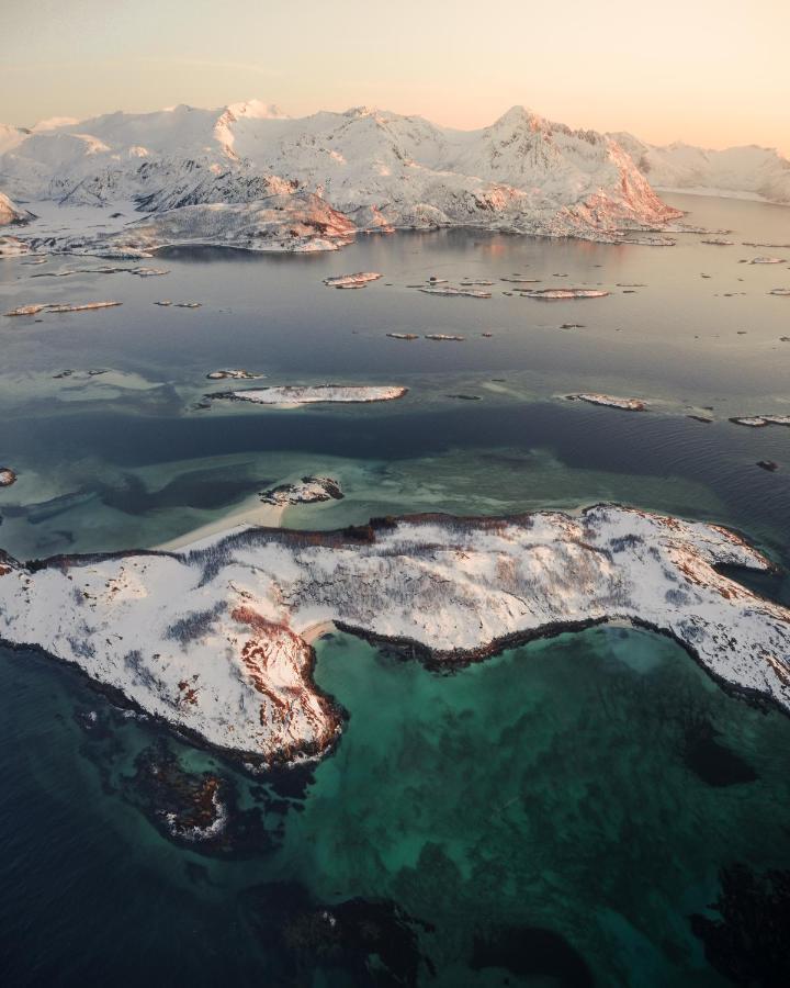 Skagi Bed & Lodge Skaland Dış mekan fotoğraf