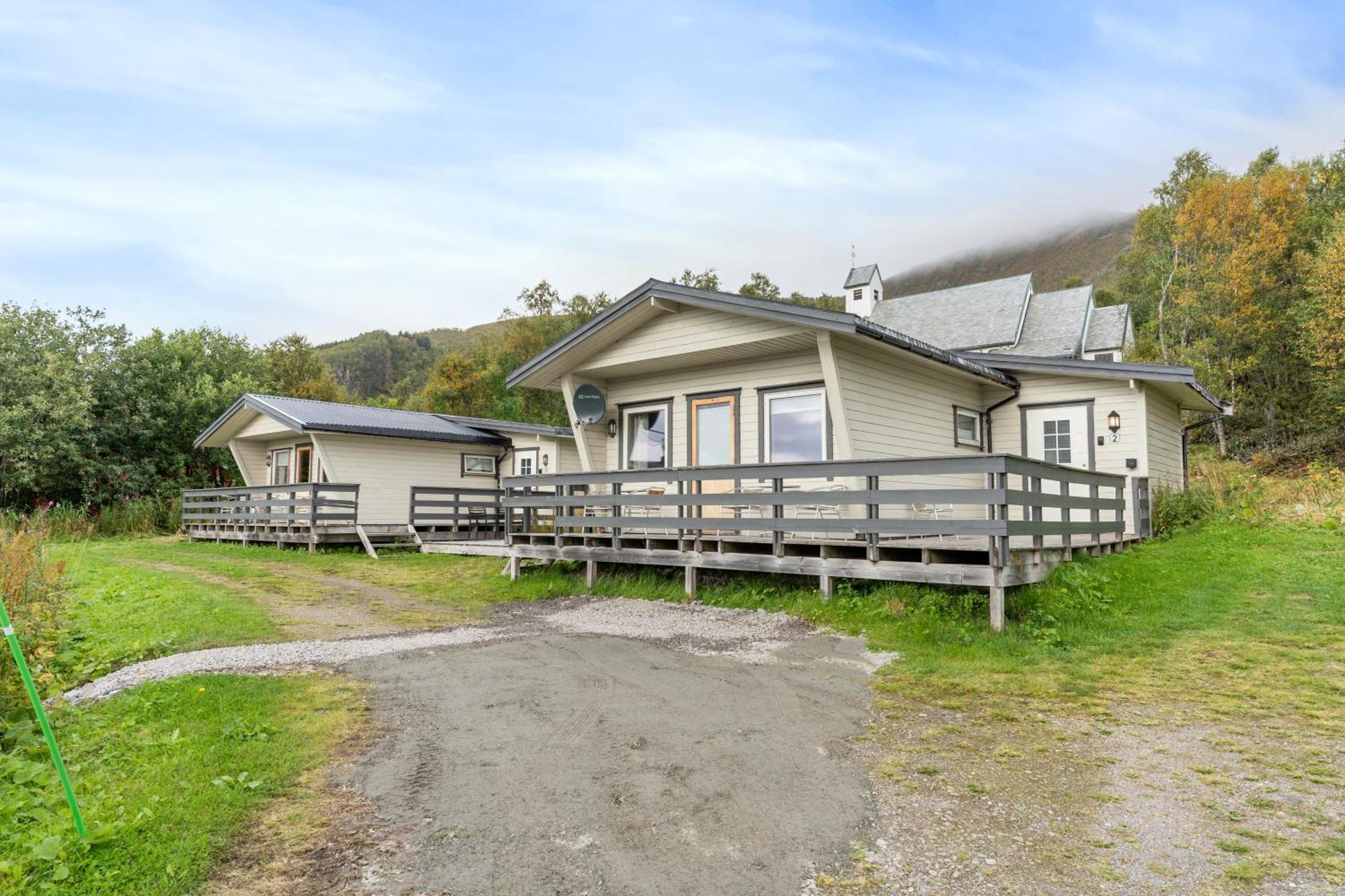 Skagi Bed & Lodge Skaland Dış mekan fotoğraf